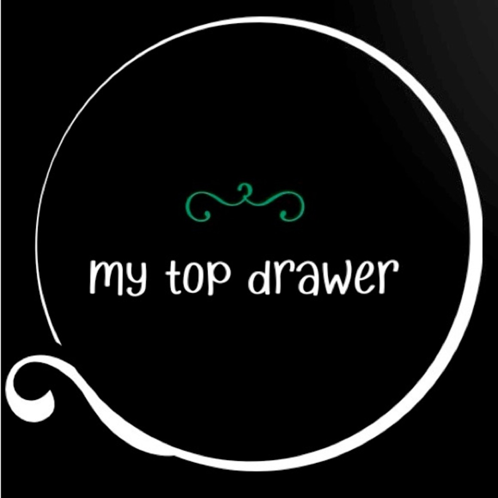 Meet your Posher, Ashley Michel